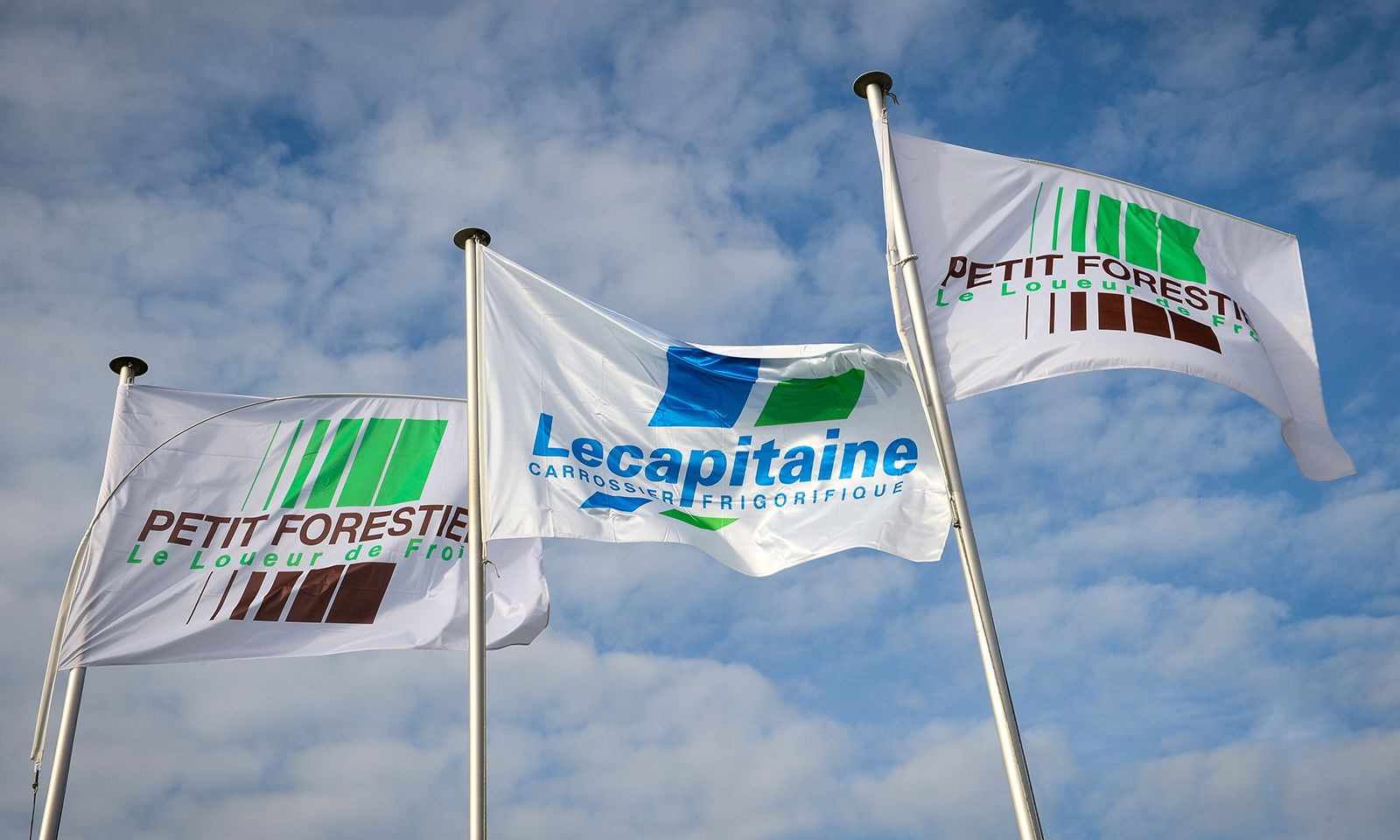 Drapeaux LeCapitaine et Petit Forestier